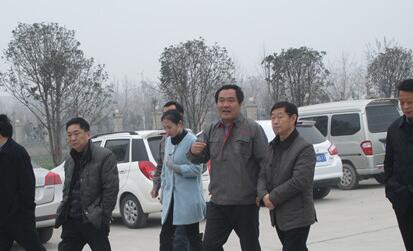 热烈欢迎市领导莅临河南宝源集团考察指导！