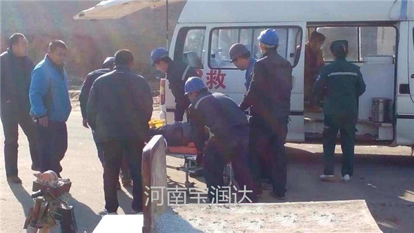 这个冬天不太冷----宝润达家人越墙救人