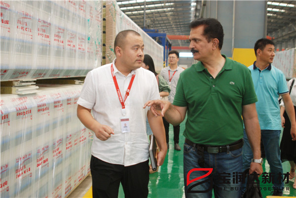合作共赢|宝润达聚氨酯复合板应用巴基斯坦飞机库房改造项目