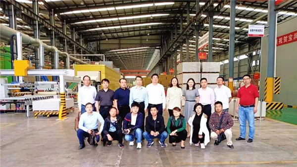 校企联合，许昌学院党委书记闫纪建一行来访宝润达参观调研